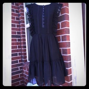 🥚 🐣 H&M black feminine dress